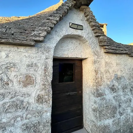 Trullo Liliana Альберобелло