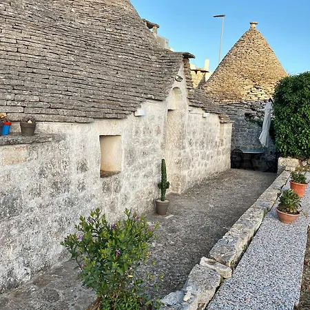 Trullo Liliana * アルベロベッロ